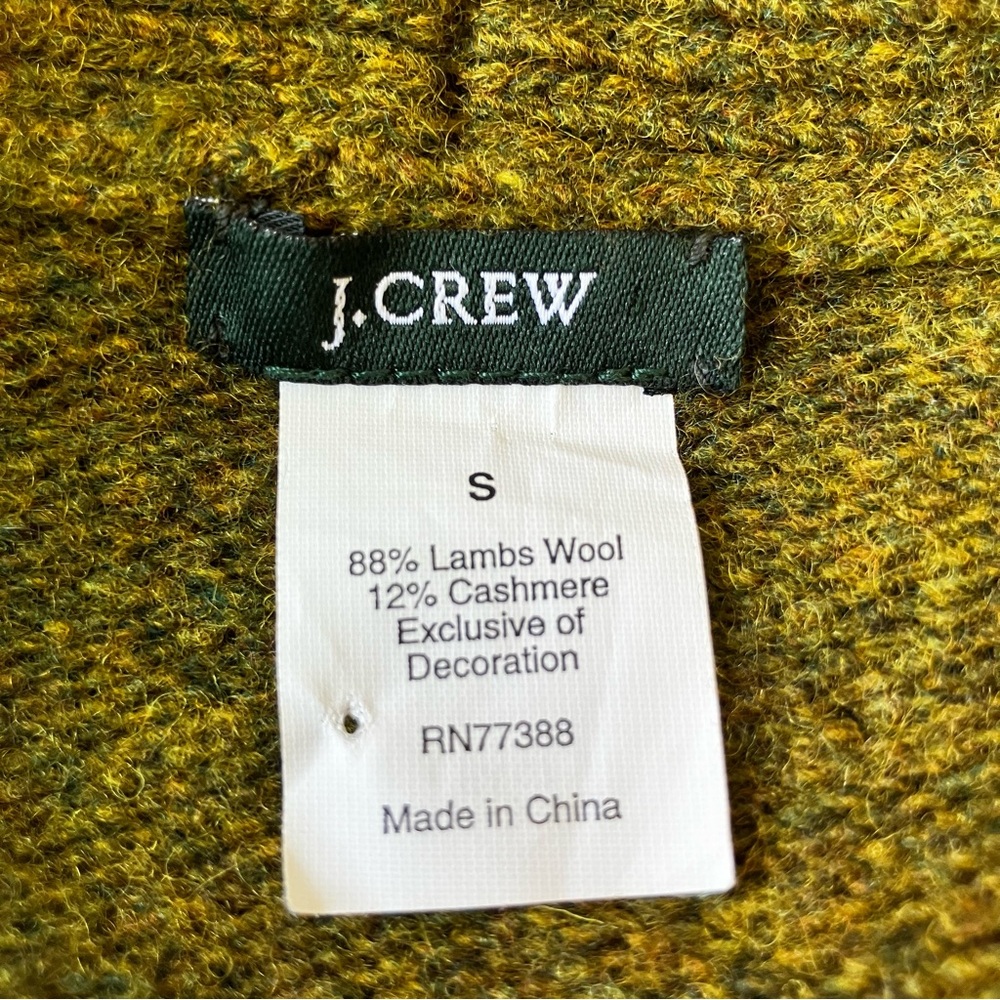 J. Crew | Olive Natural Fiber Half Sleeve Horn Button Sweater - Picture 5 of 7